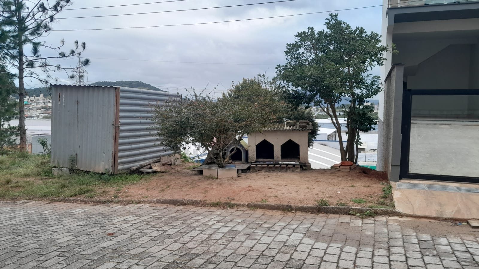 Terreno de Esquina em Areias - Areias, São José