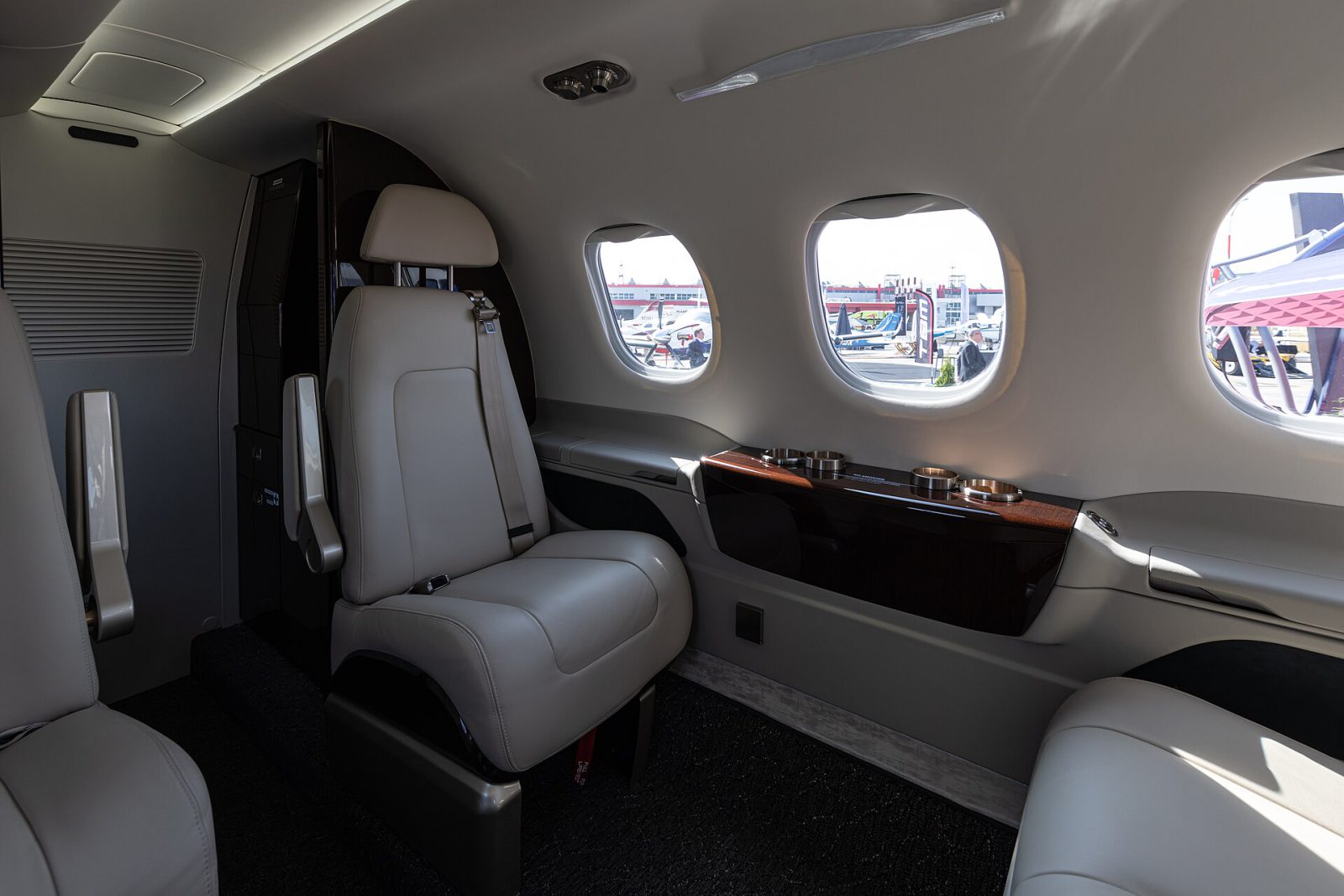Embraer Phenom 100EV 2018 - foto 3